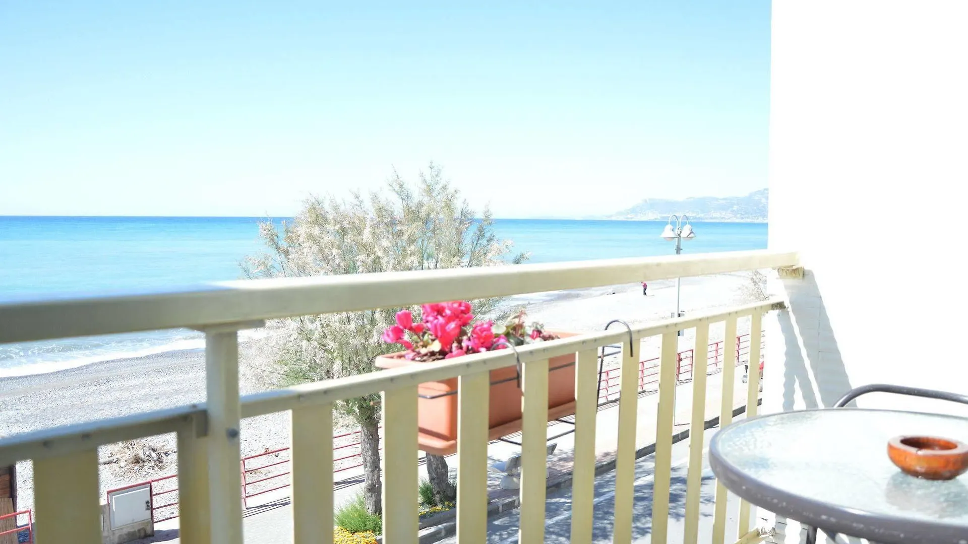 Hotel Piccolo Paradiso Bordighera 3*,  Italy